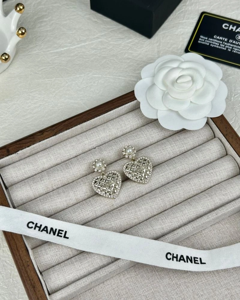 Refined Chanel Earrings 231698