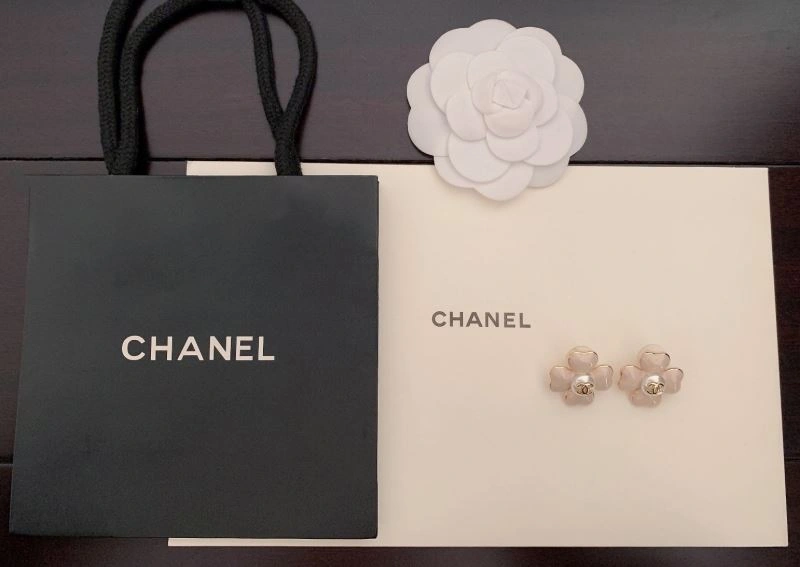 Chanel Earrings FreshLook 231745
