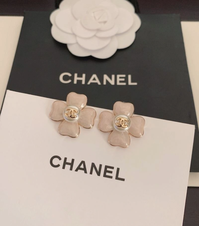 Chanel Earrings FreshLook 231745