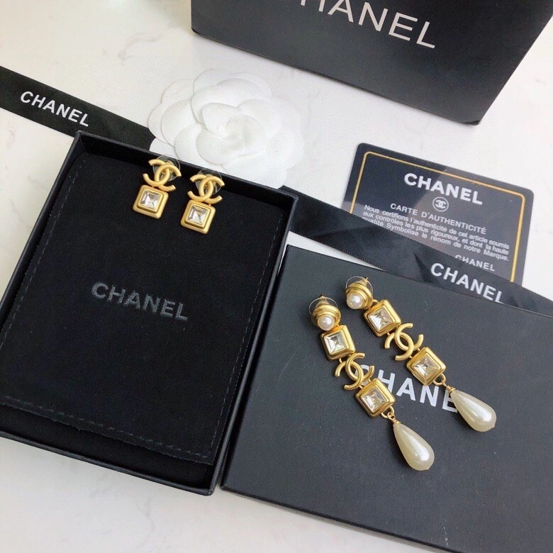Chanel Earrings Minimalist 231671