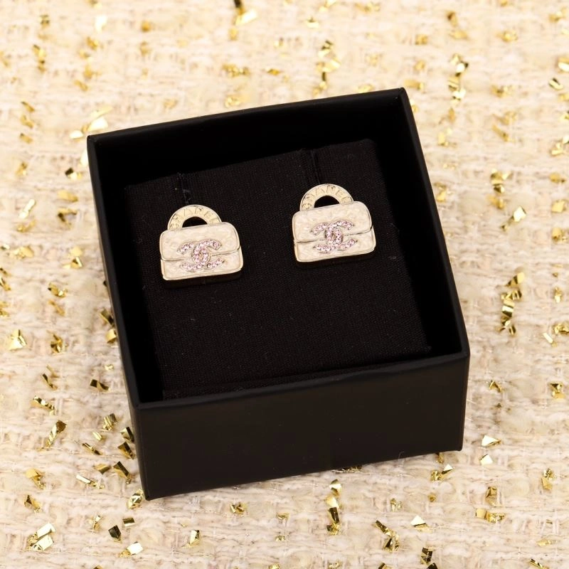 Chanel Earrings Bright 231648