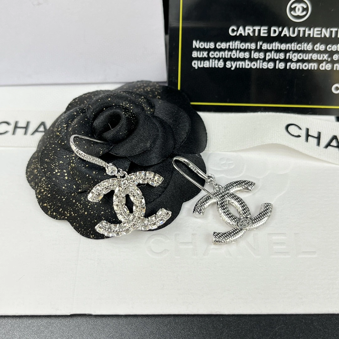 Chanel Earrings Sporty 231644