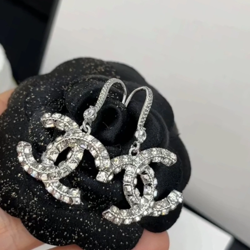 Chanel Earrings Sporty 231644