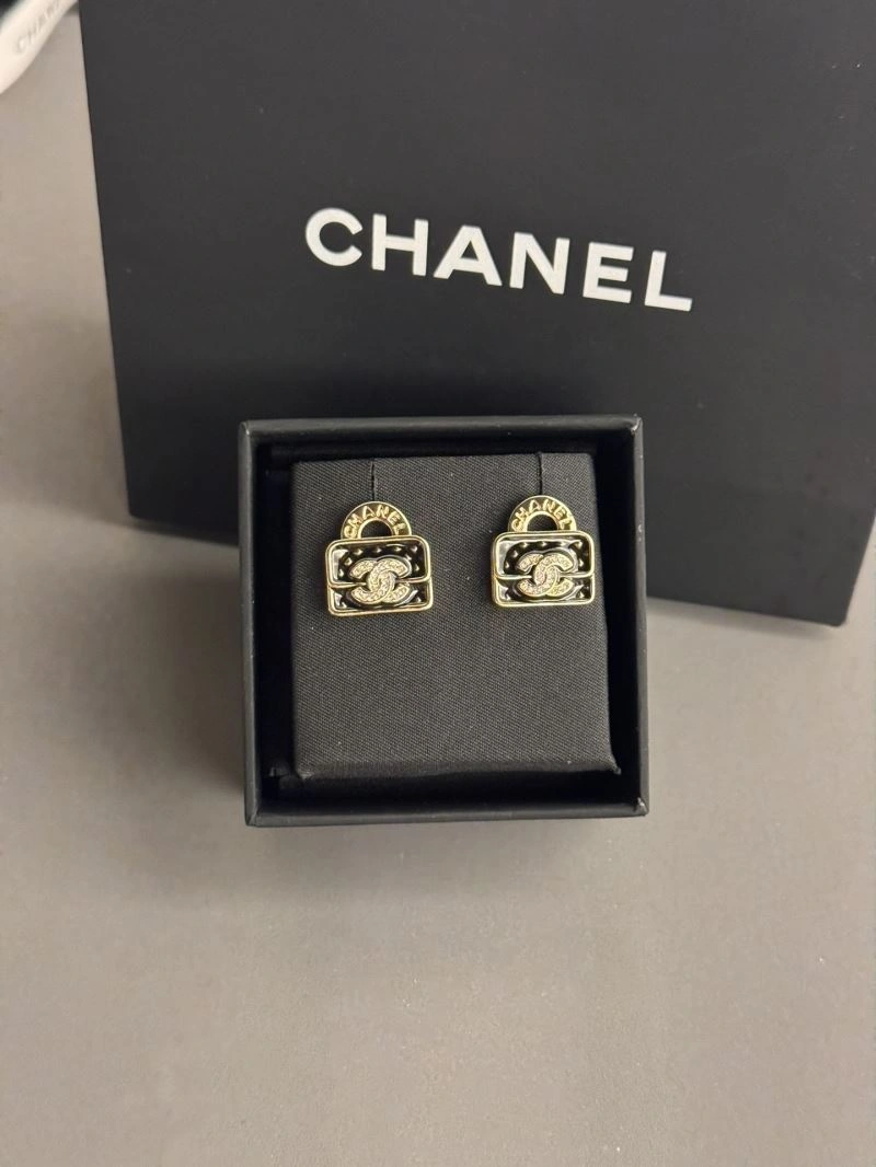 Chanel Earrings Reliable 231723