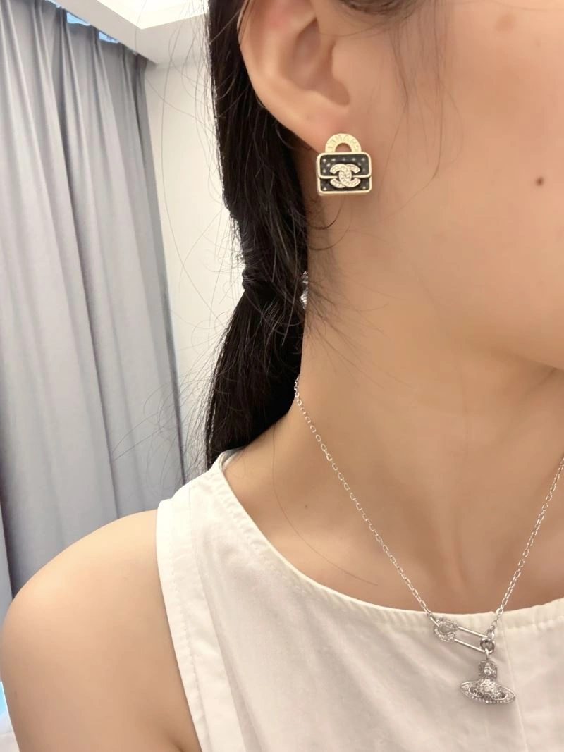 Chanel Earrings Reliable 231723