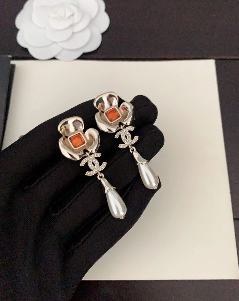 Chanel Earrings Soft 231651