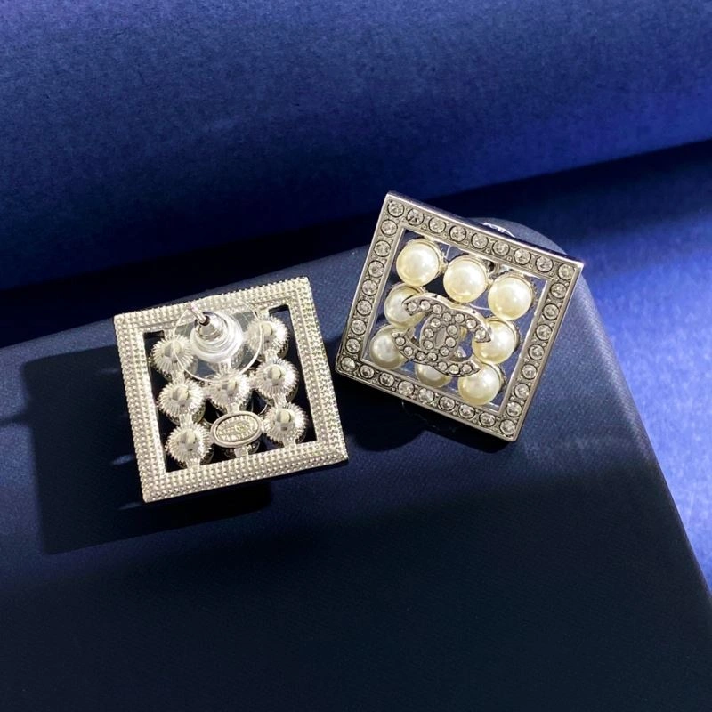 Efficient Chanel Earrings 231650