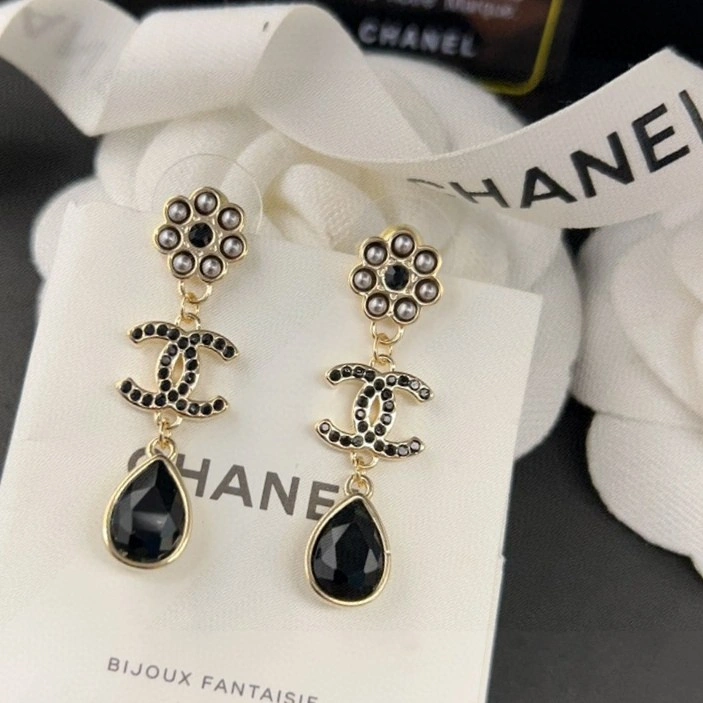 Chanel Earrings Minimalist 231626