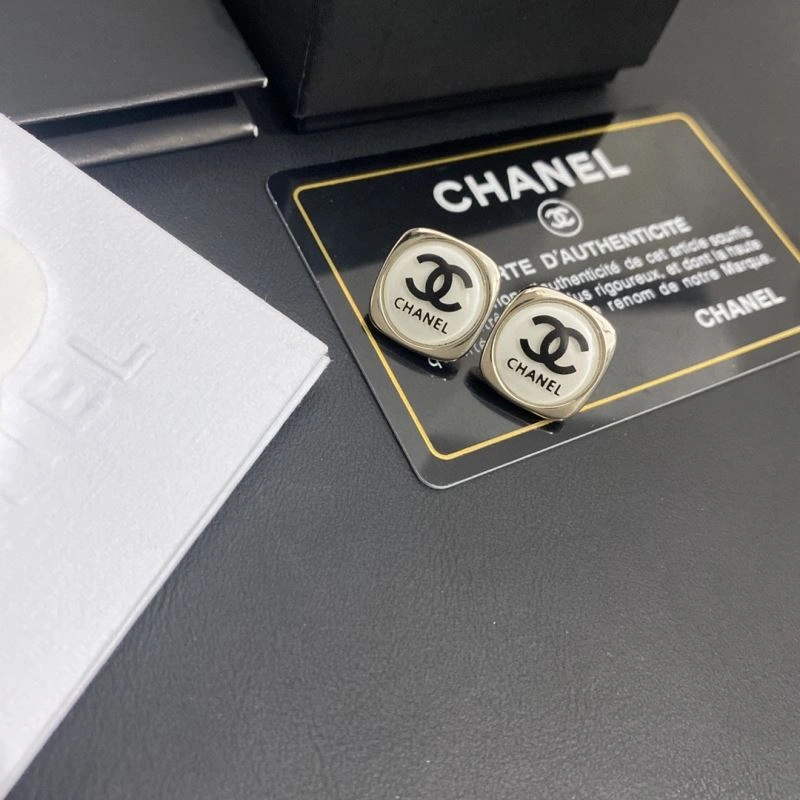 Chanel Earrings Functional 231652