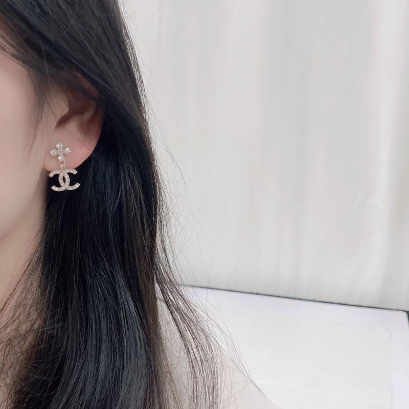 Sustainable Chanel Earrings 231624