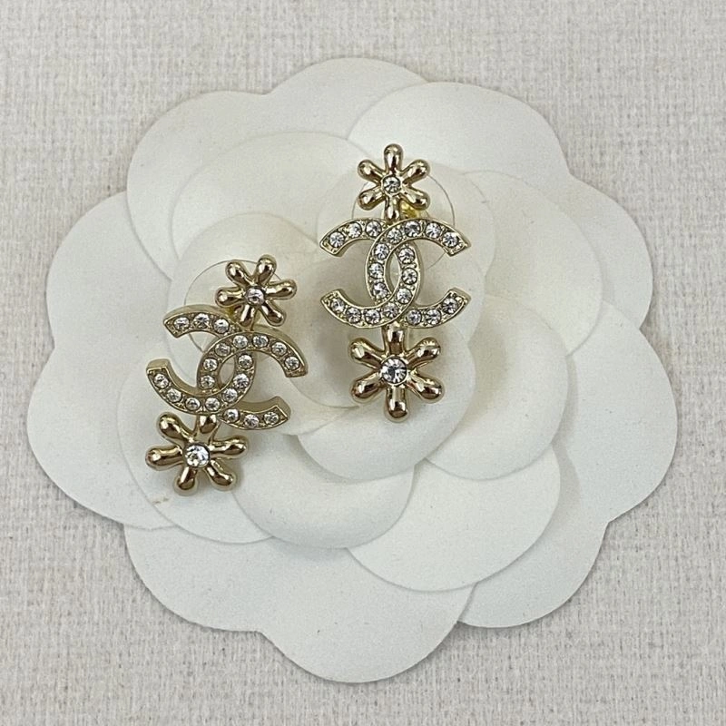 Chanel Earrings Flexible 231610