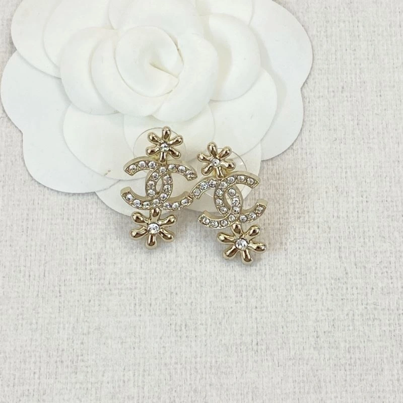 Chanel Earrings Flexible 231610