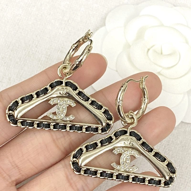 FashionForward Chanel Earrings 231601