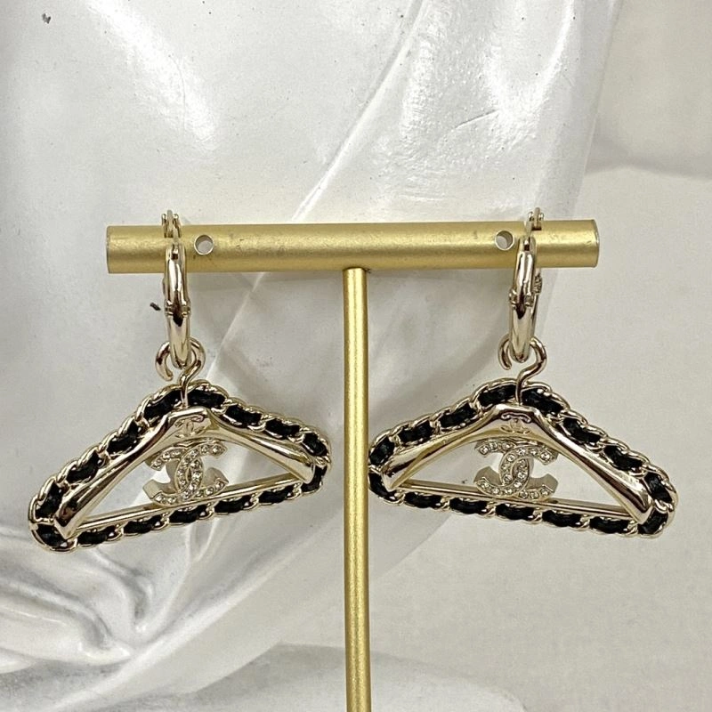FashionForward Chanel Earrings 231601
