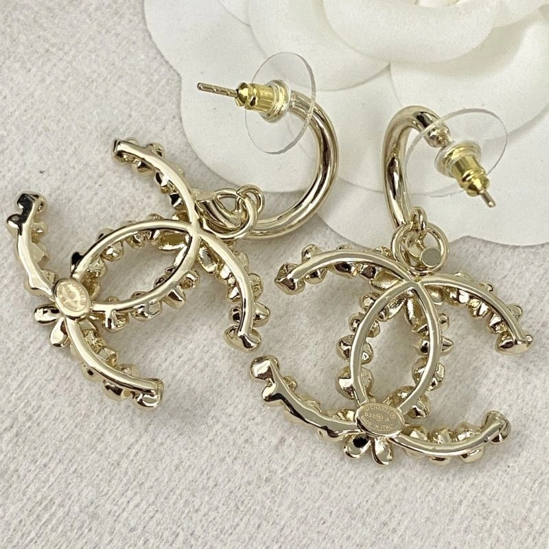 Reliable Chanel Earrings 231605