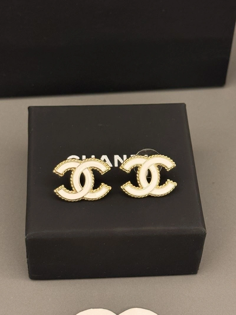 Chanel Earrings EyeCatching 231599