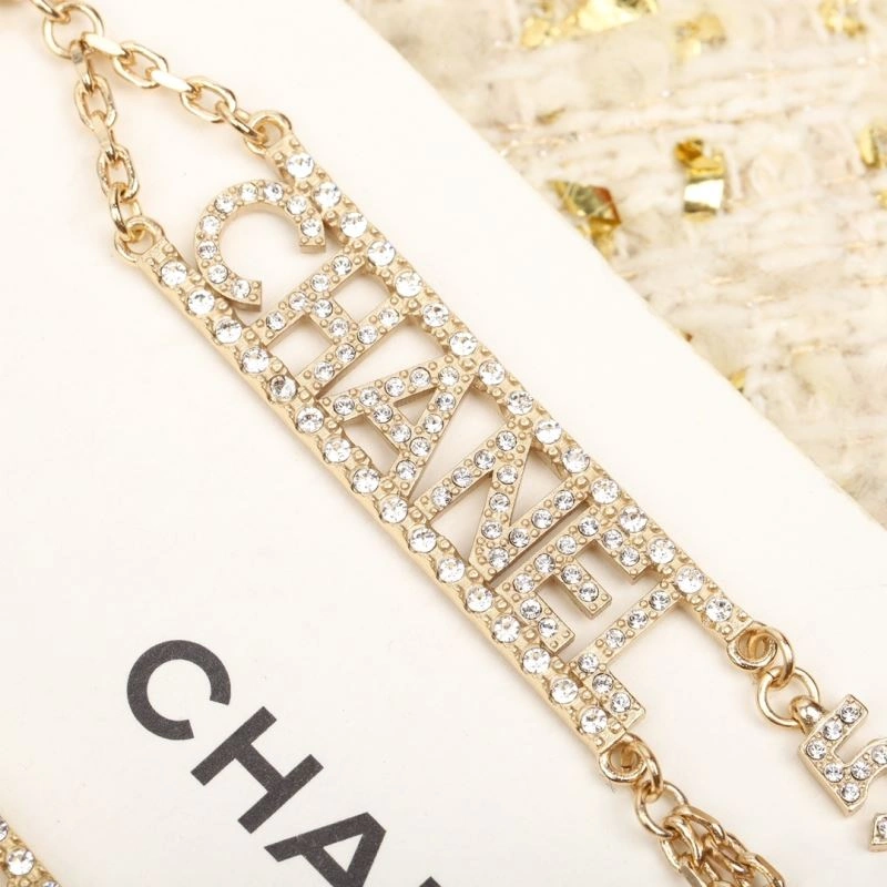 Chanel Earrings Effortless 231589