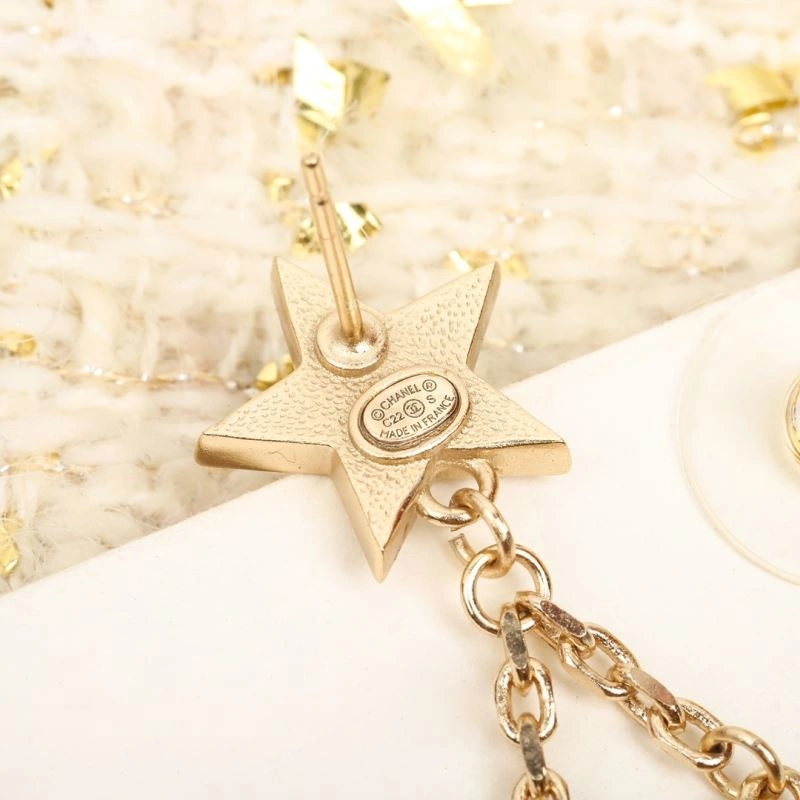 Chanel Earrings Effortless 231589