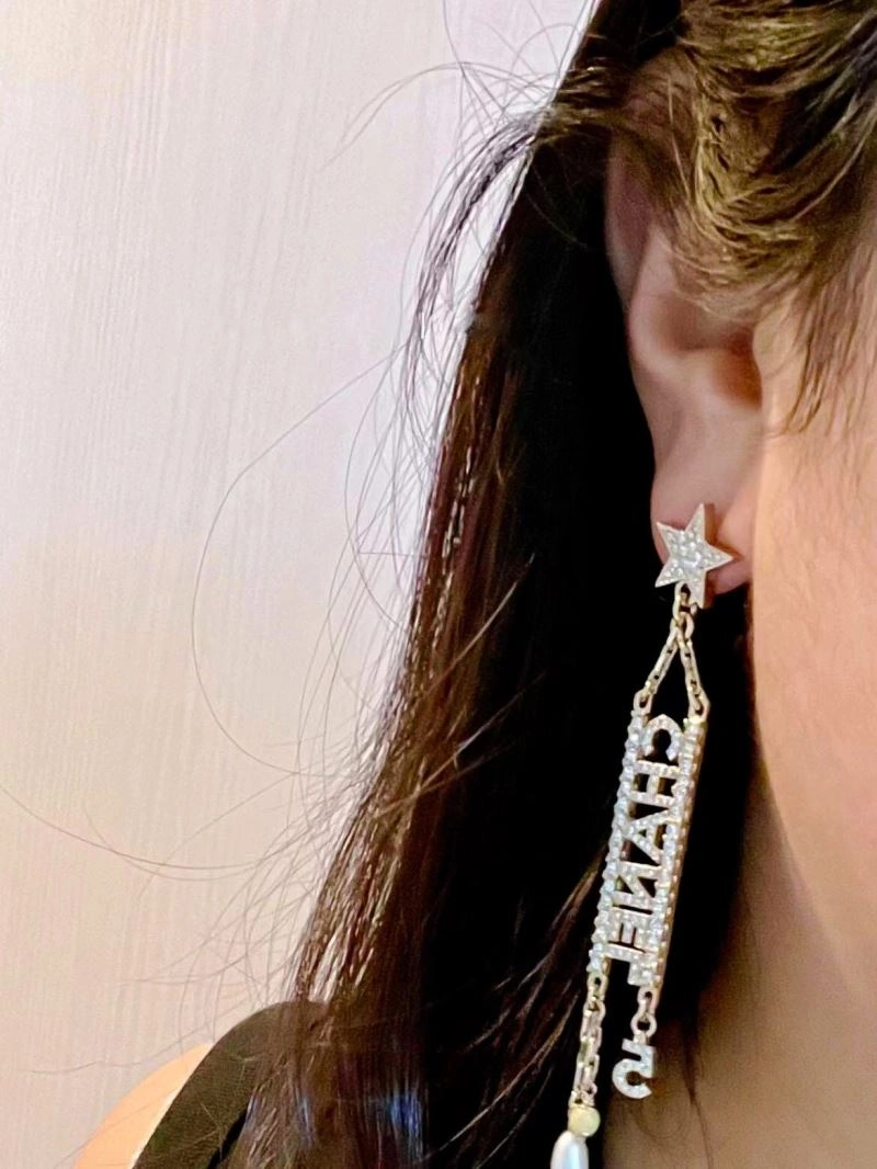 Chanel Earrings Effortless 231589