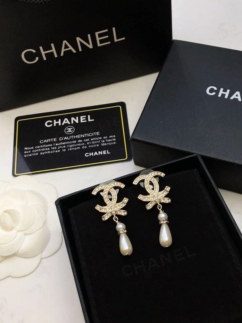 Bright Chanel Earrings 231592
