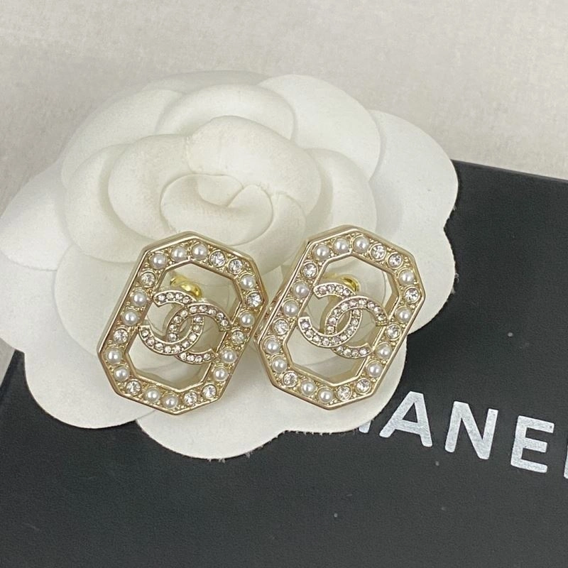 TechFriendly Chanel Earrings 231612