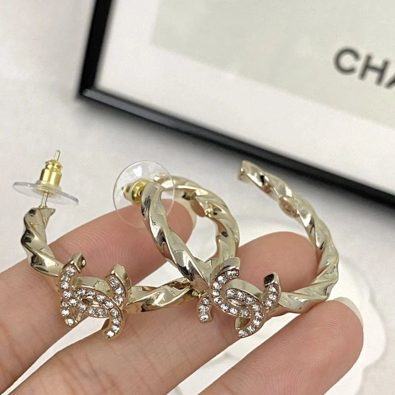 Chanel Earrings Breathable 231628