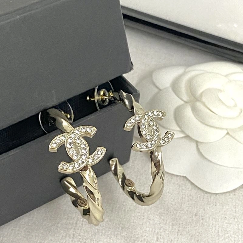Chanel Earrings Breathable 231628