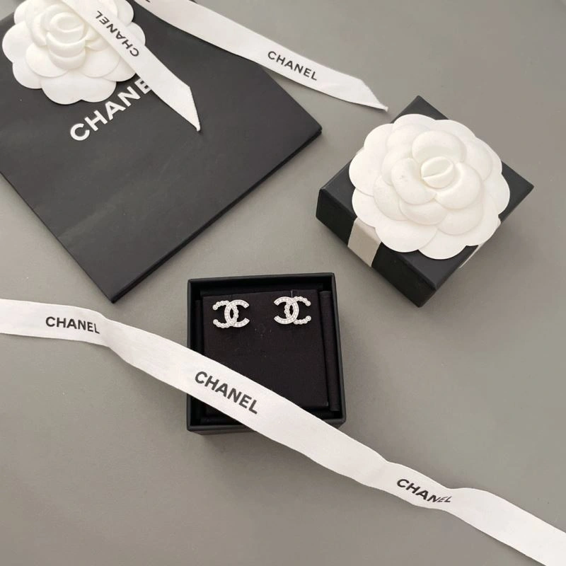 Practical Chanel Earrings 231792