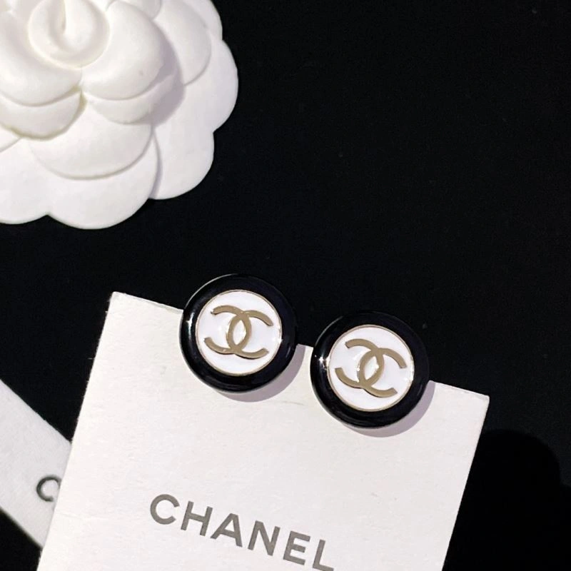 Chanel Earrings Trendsetting 231572