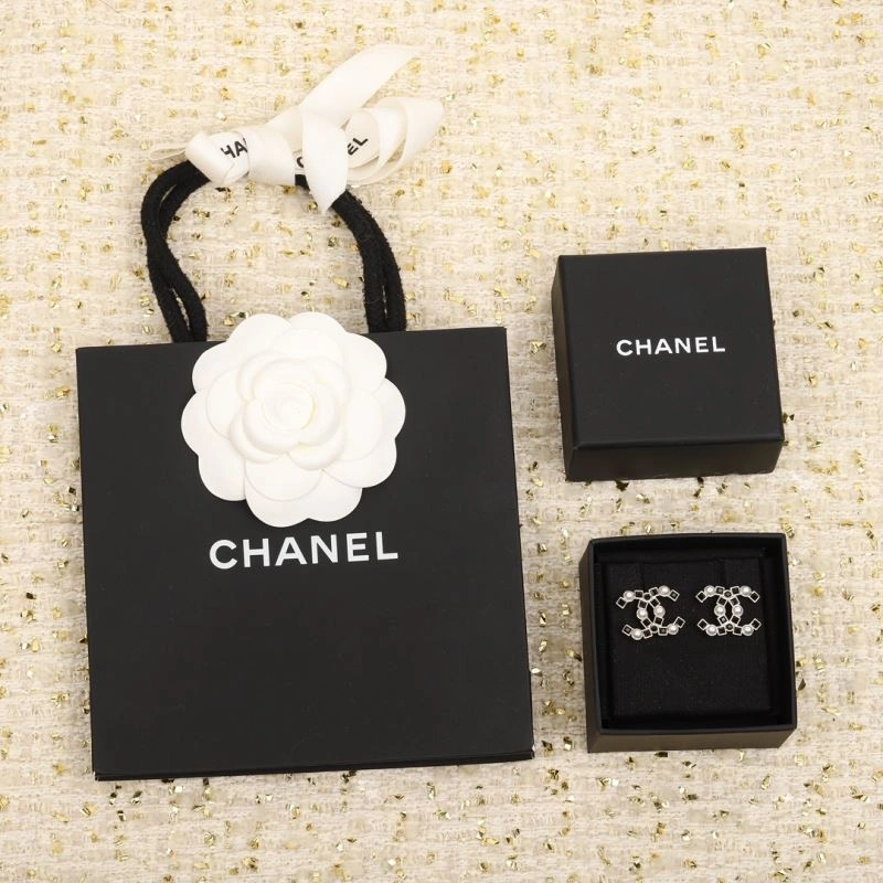 Sleek Chanel Earrings 231581