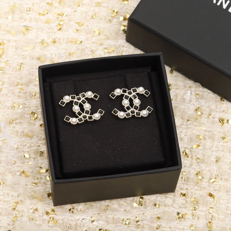 Sleek Chanel Earrings 231581