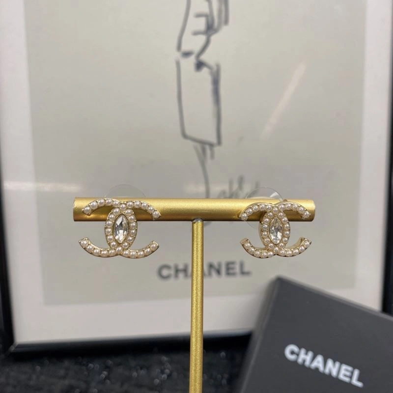Chanel Earrings RelaxedFit 230210