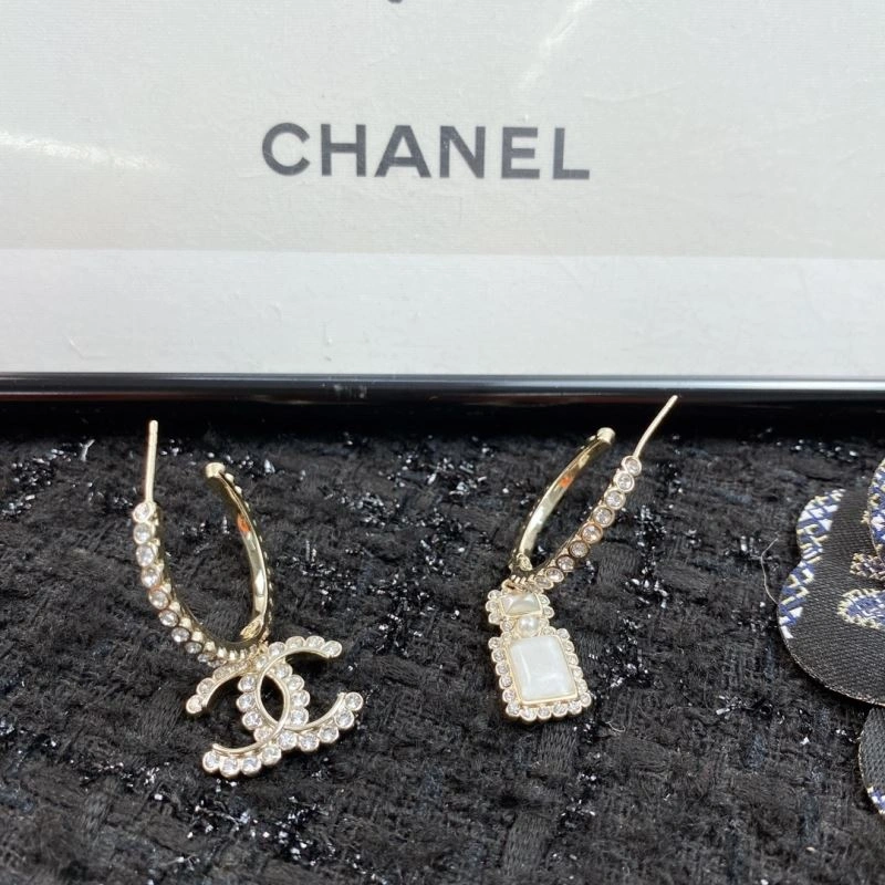 WrinkleFree Chanel Earrings 230224