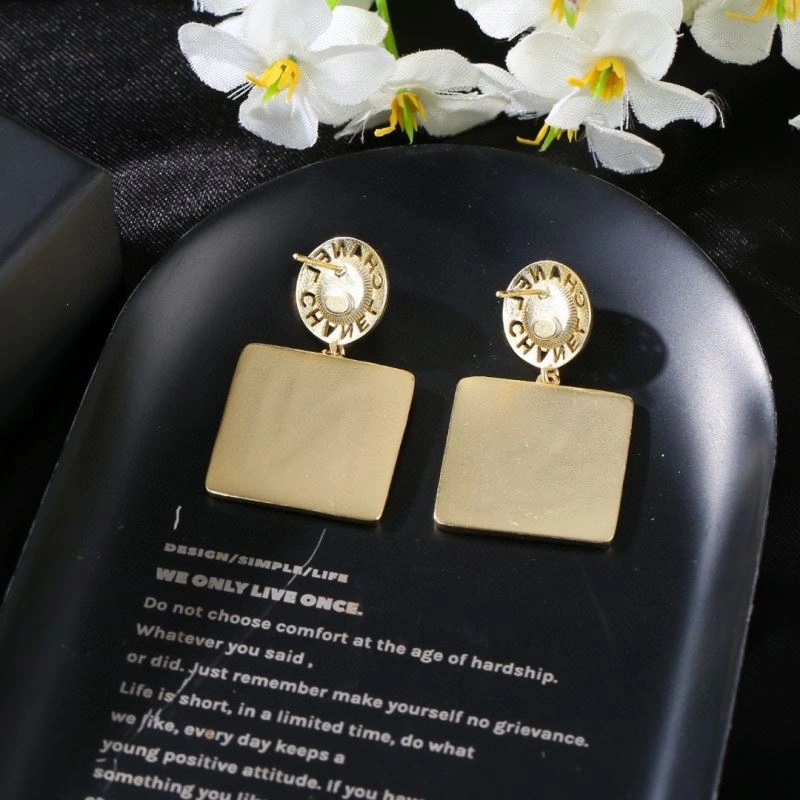 SmoothTexture Chanel Earrings 230208