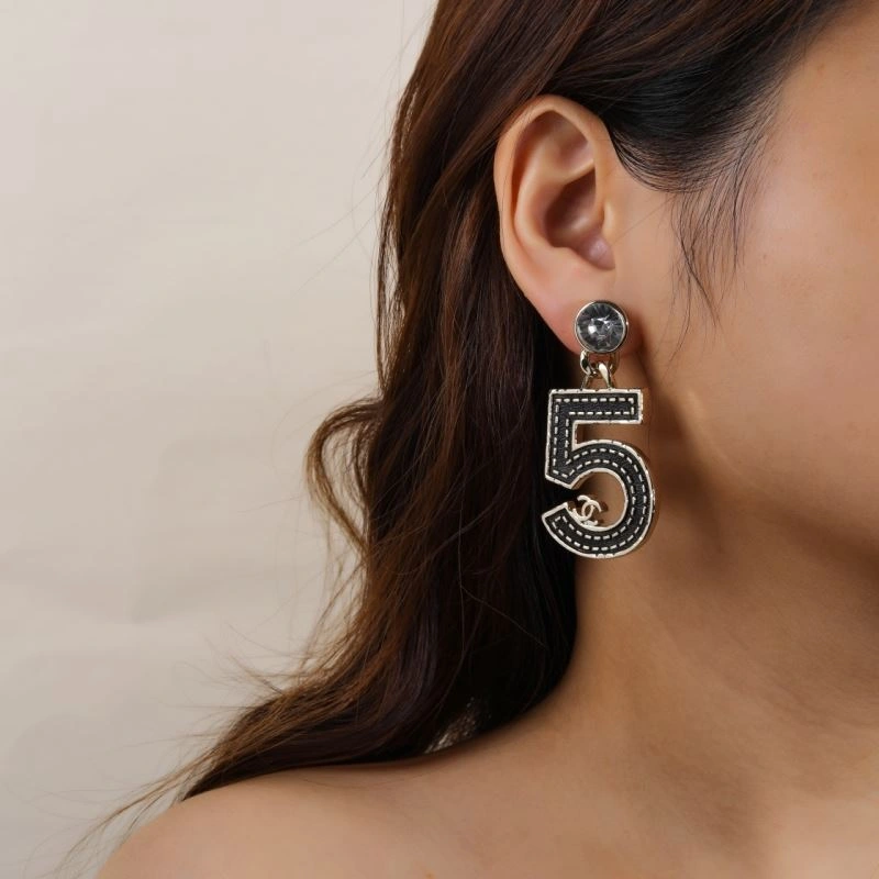 Chanel Earrings Premium 230170