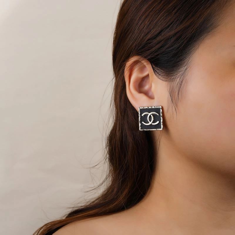 Chanel Earrings Casual 230174