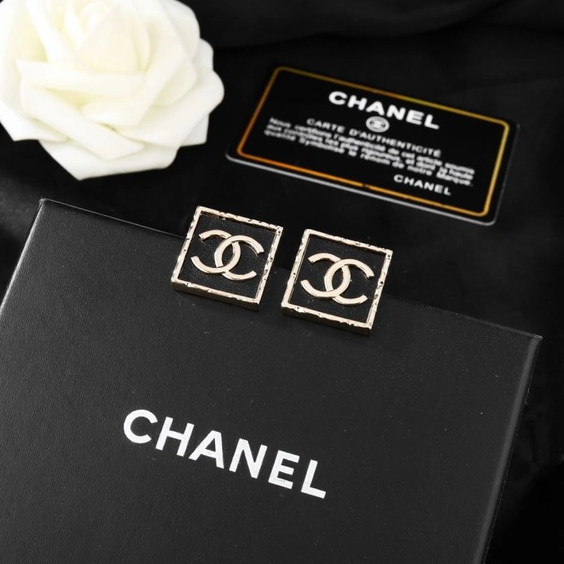Chanel Earrings Casual 230174