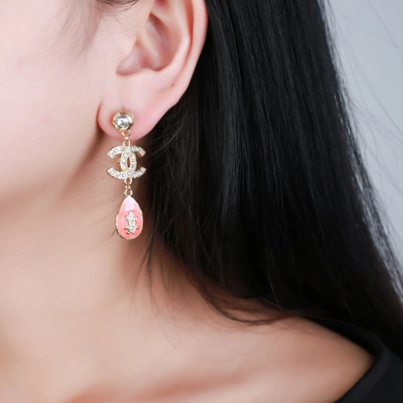 Effortless Chanel Earrings 230199