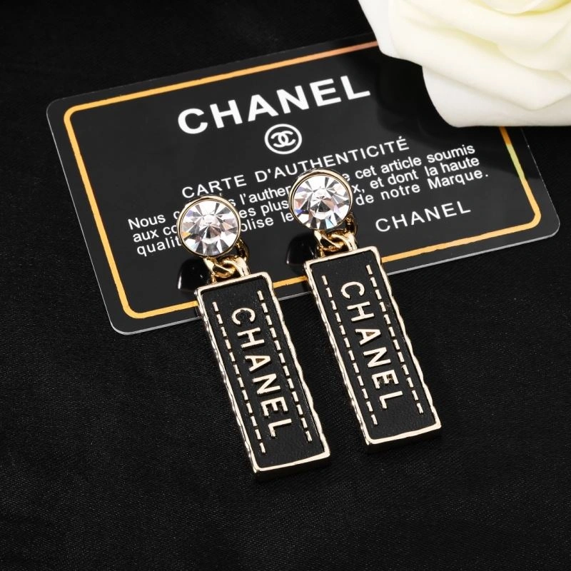 Chanel Earrings Refined 230173