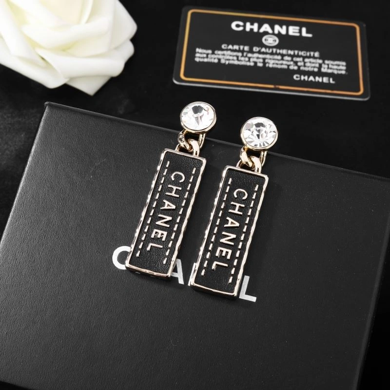 Chanel Earrings Refined 230173