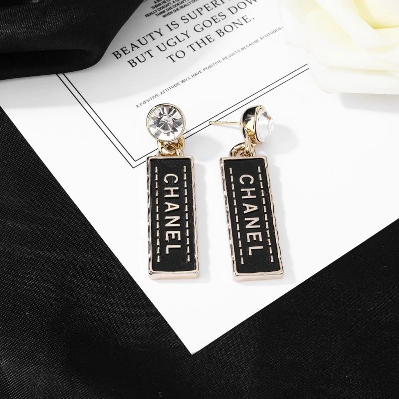 Chanel Earrings Refined 230173