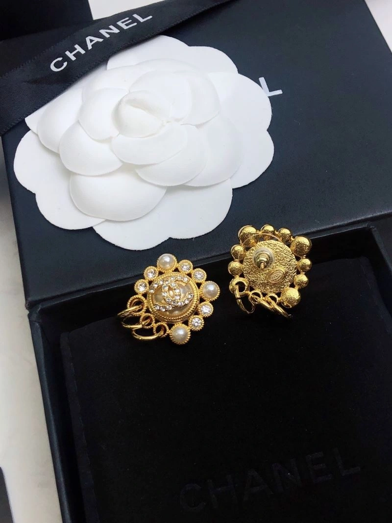 MultiPurpose Chanel Earrings 230403