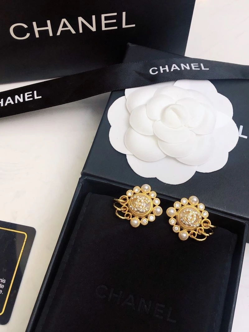 MultiPurpose Chanel Earrings 230403