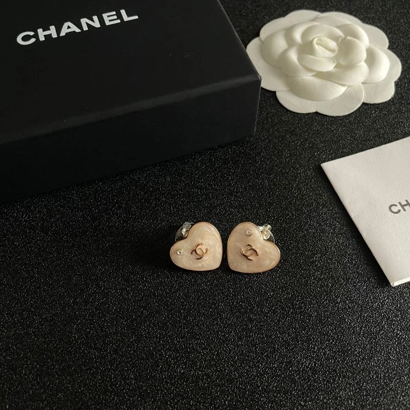 Chanel Earrings Compact 230205
