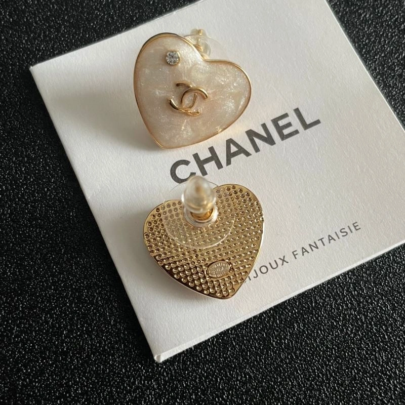 Chanel Earrings Compact 230205
