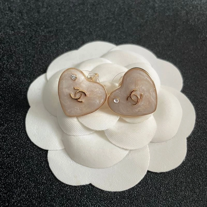 Chanel Earrings Compact 230205