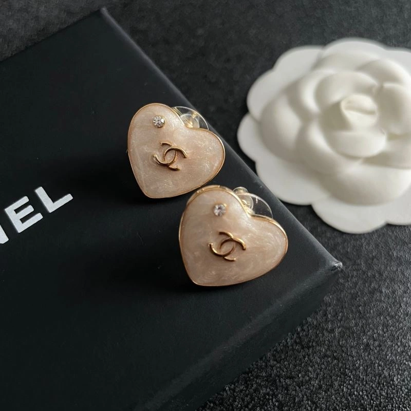 Chanel Earrings Compact 230205