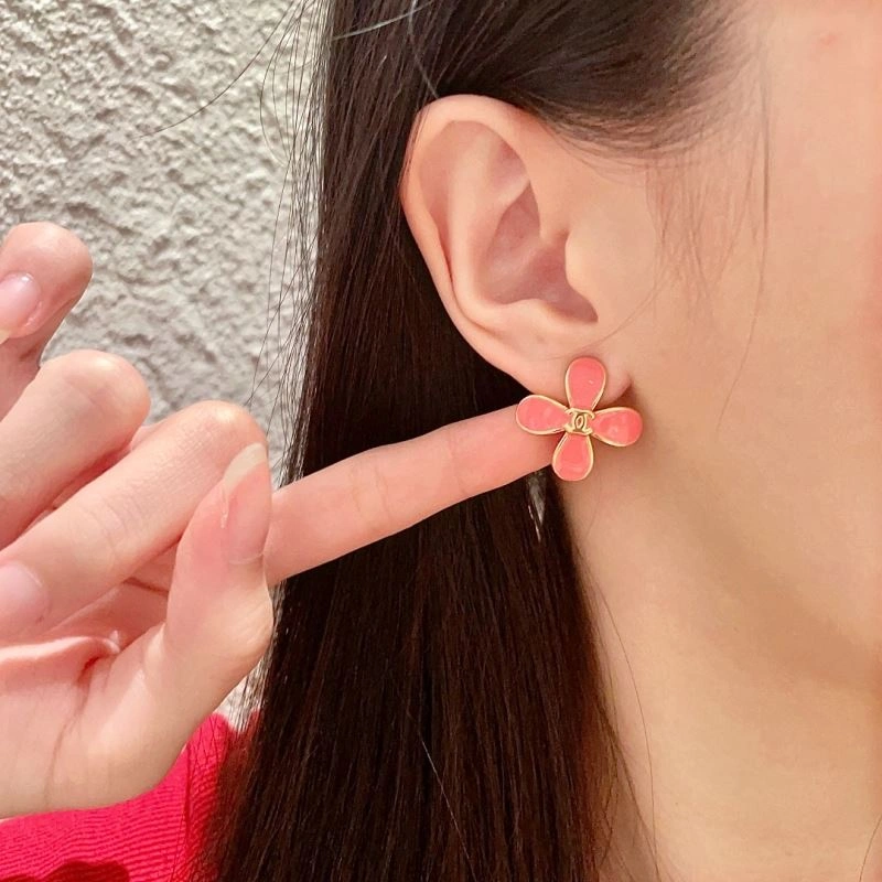 WellDesigned Chanel Earrings 230156