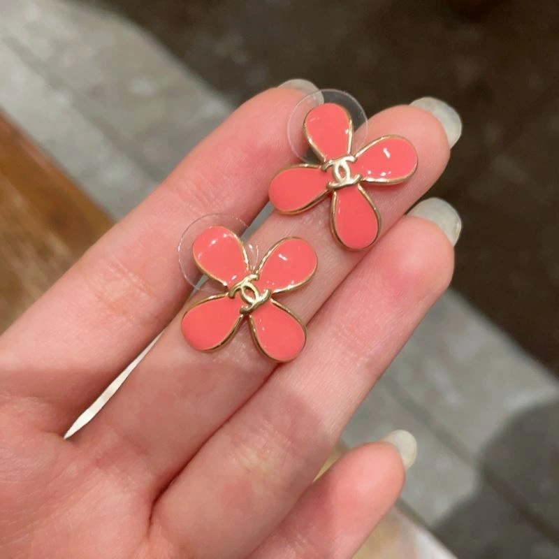 WellDesigned Chanel Earrings 230156