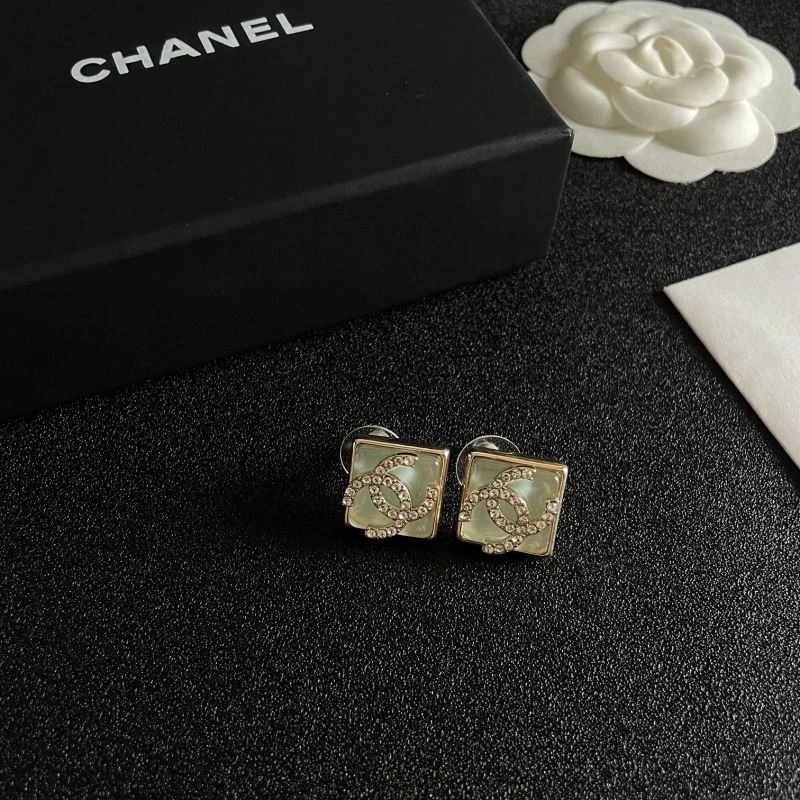 Chanel Earrings Efficient 230178